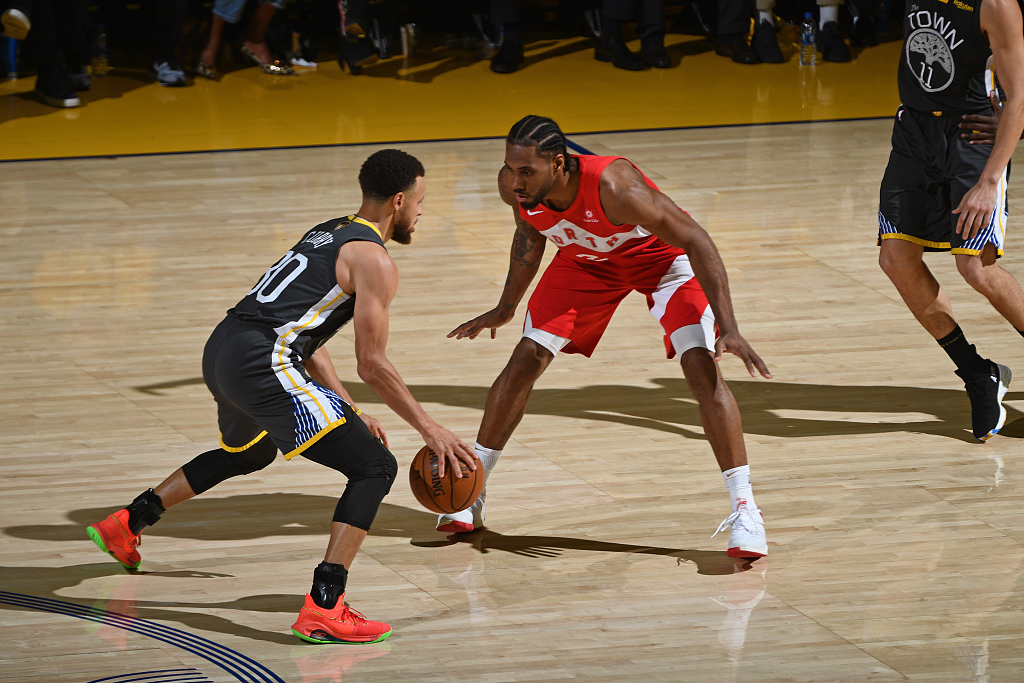 恭喜AL！2-1淘汰HLE！圣枪哥奎桑提游龙，Peanut狂失误