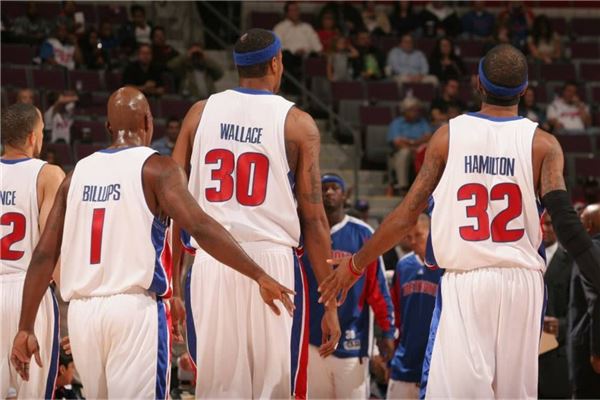 长传球防守 长传球防守